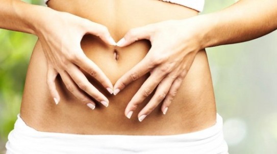 Heart-Shape-Stomach-Hands-Woman-e1470309399267