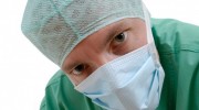 Doctor-Surgeon-Close-Up-Mask-Scrubs